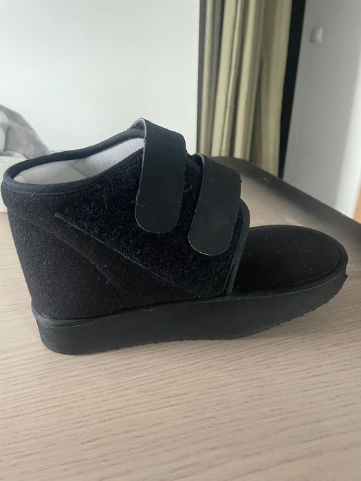 Следоперативна обувка 5000