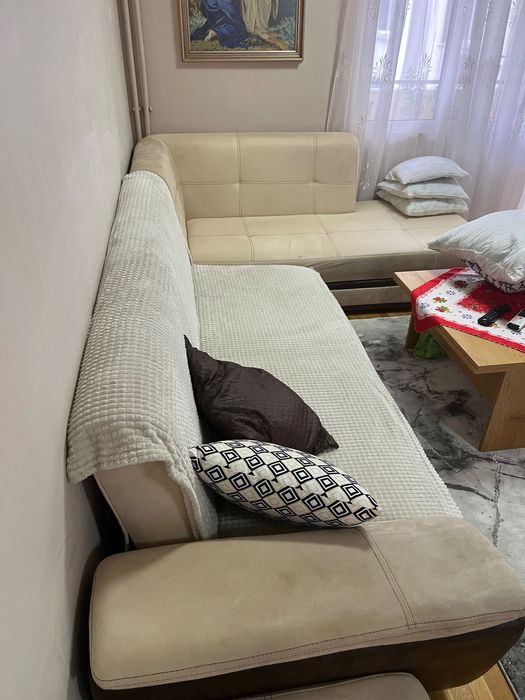 Ъглов диван с размери 3,00/2,00 м.