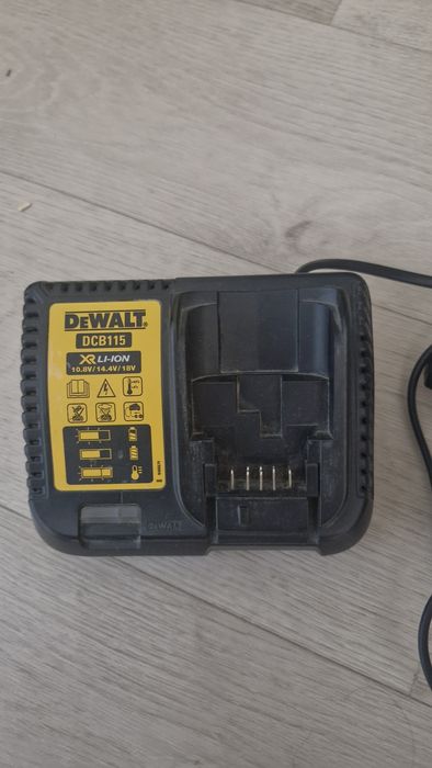 Шуруповерт Dewalt dcd708 оригинальный