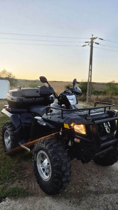 Polaris Sporstman 800 Can am cf moto