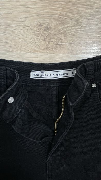 Черные женские шорты