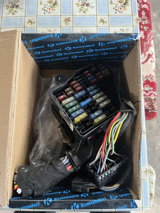 Vand tablou de siguranta de golf 4 nou nouț