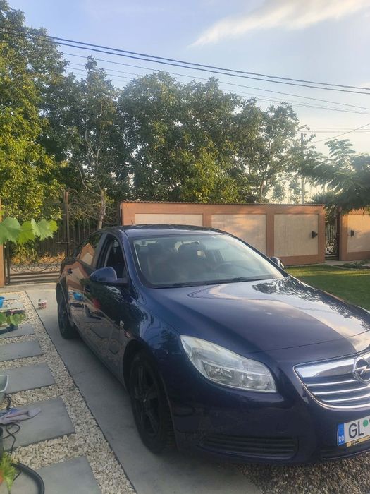 Opel Insignia 1,6 benzina