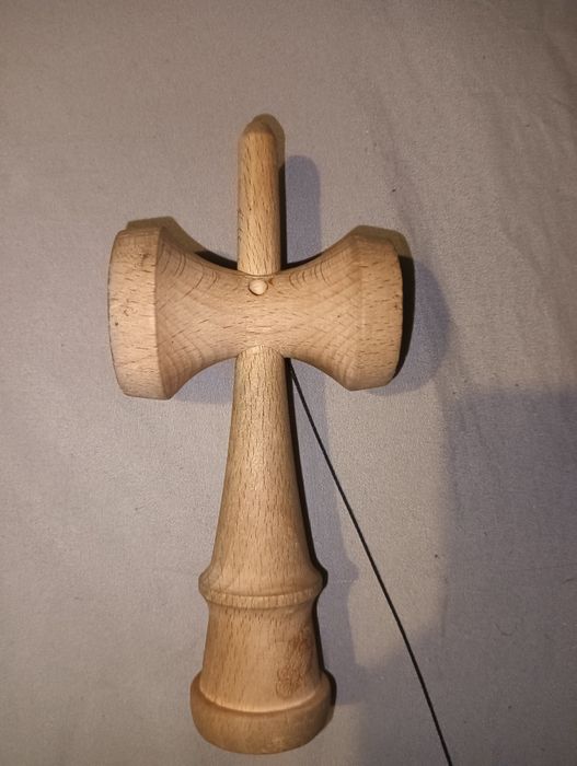 Kendama x deteriorata