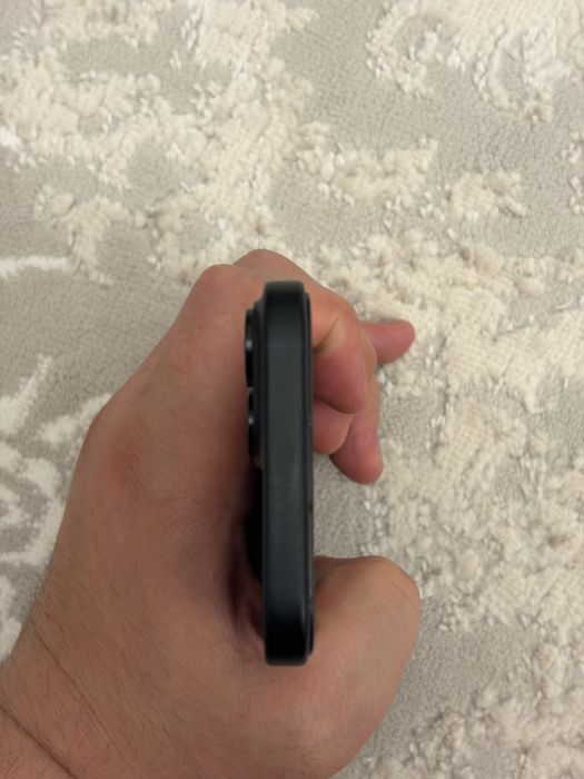 Продам iphone 15 128gb