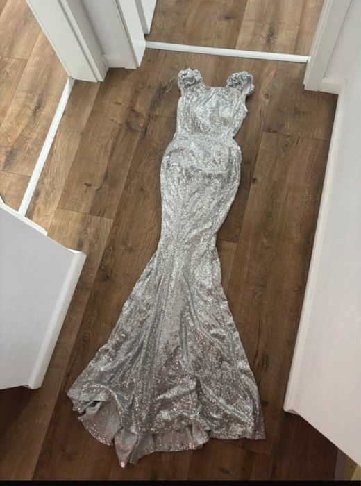 Rochie eleganta din paiete