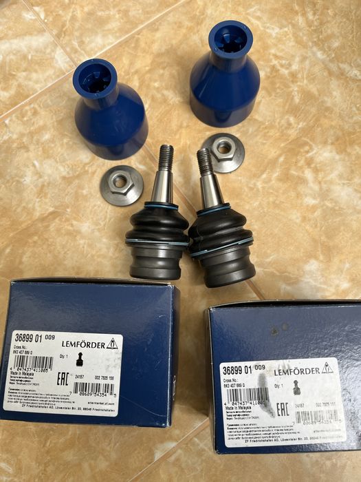 Шарнирини болтове за Ауди А4 2012
