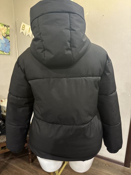 Продам зимнию куртку