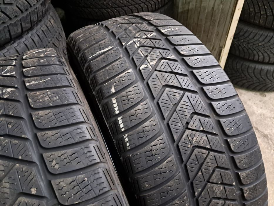 Anvelope second iarna 255 40 R20 Pirelli