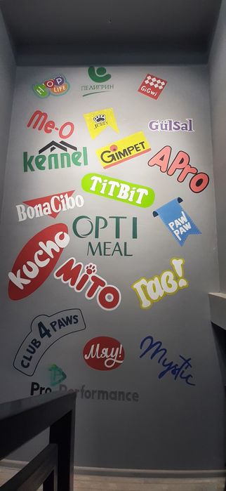 Rassom...Художник...Рассом...Борельеф.Роспись.Devorga rasm chizish.