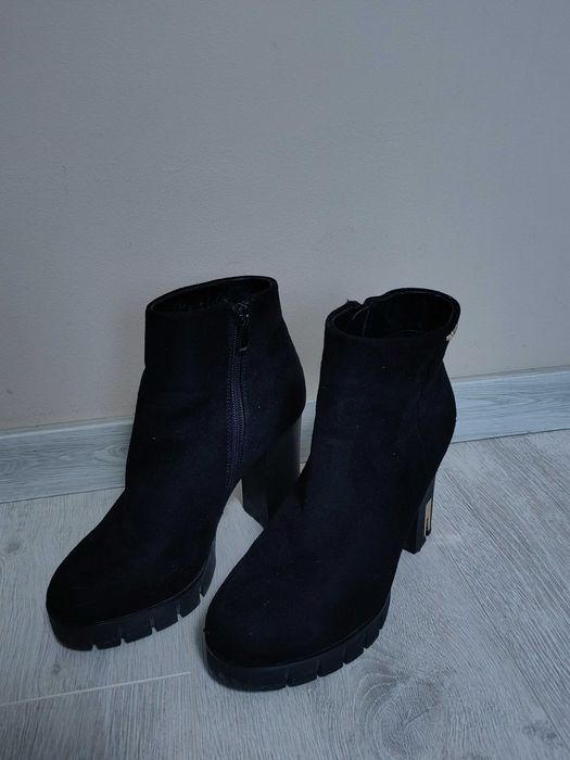 Дамски боти VLTN