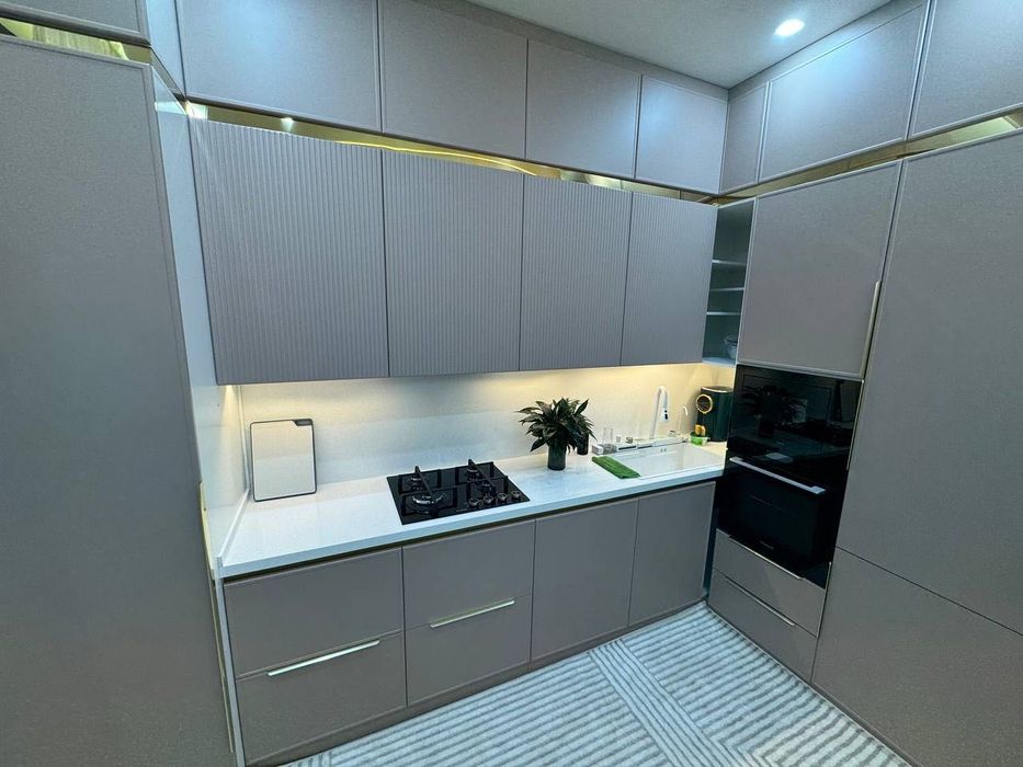 Продаётся 2-комнатная квартира в 4-ком  планировке Бузбазар /м.БИЮ