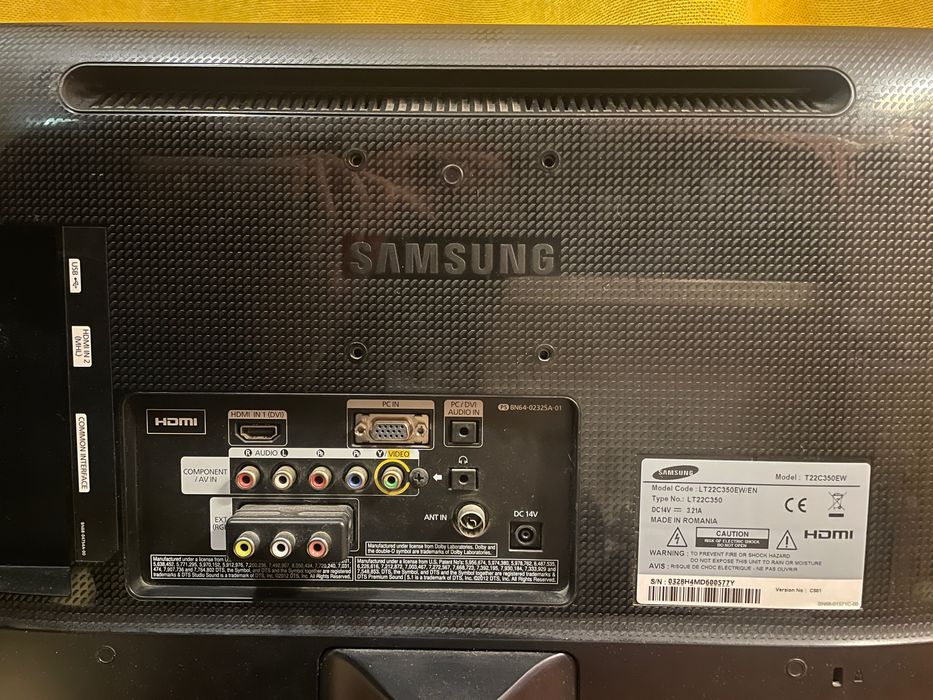 Монитор Samsung с 2 HDMI слота Full HD, със зарядно