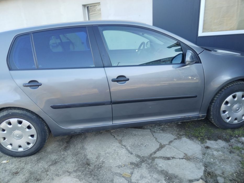 Volkswagen Golf 5 1.4 benzina