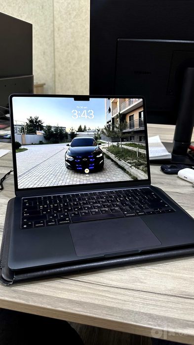 Macbook air m2 midnight ideal