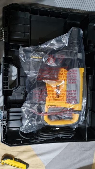 Ciocan rotopercutor DeWalt D25733K