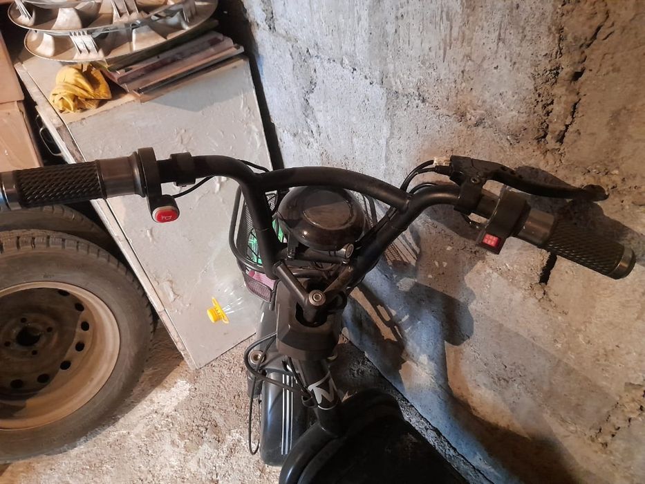 Электромопед в хорошем состоянии