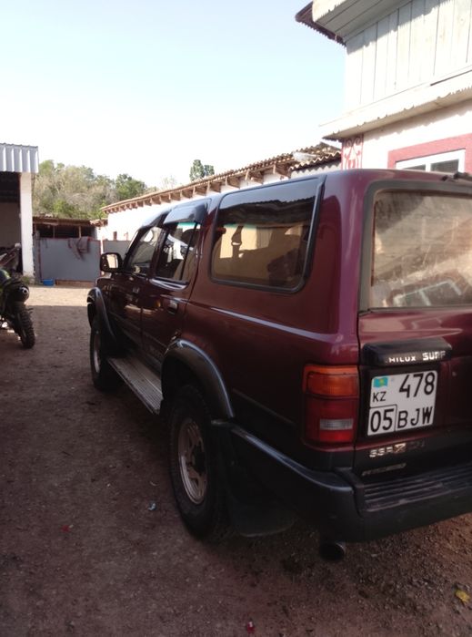 Toyota Hilux surf