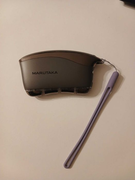 Микротоковый массажер для лица Marutaka.