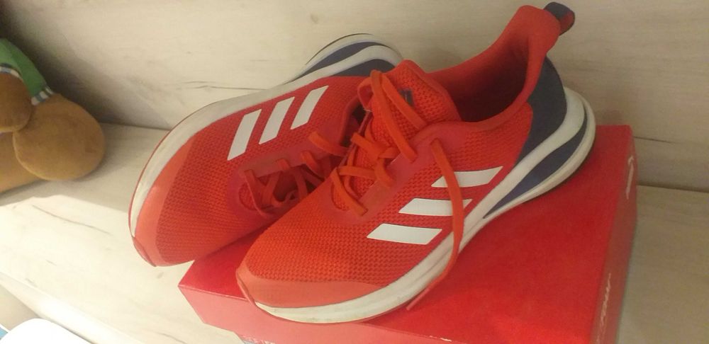 Детски оригинални маратонки на Адидас-размер 40-60лв.