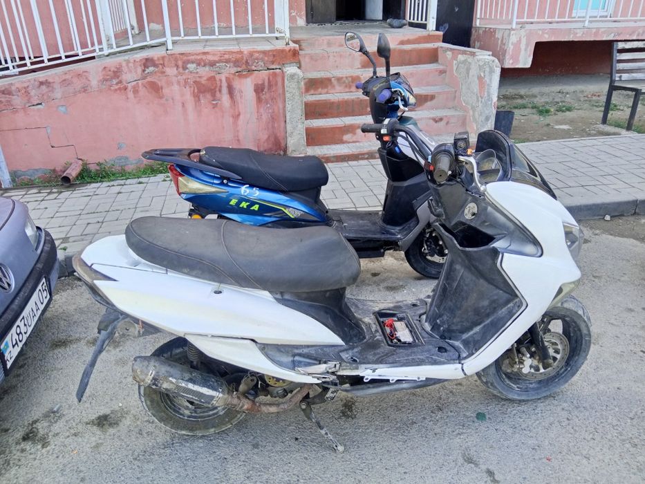 Продаётся М8 и макси