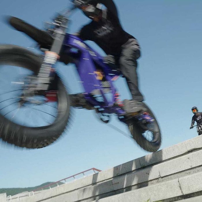 Електрически кросов велосипед HEZZO D5 – 3000W,70 км/ч, 150 км.Наличен