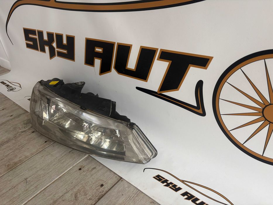 Far dreapta Peugeot 406 facelift dupa 2002 cod 0301175002 Europa