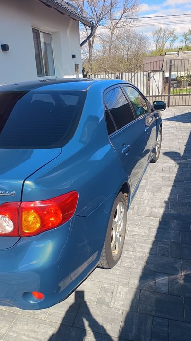 Vând Toyota Corolla