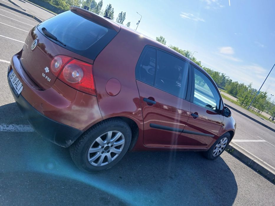 Vand Golf 5 1,6 benzina
