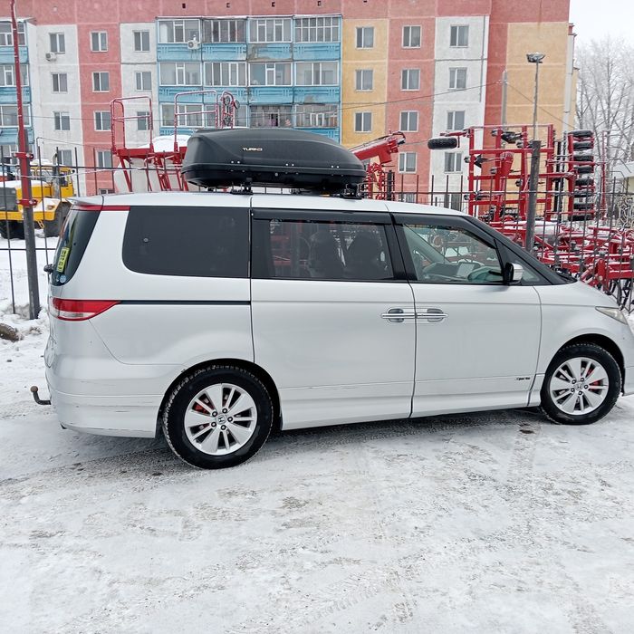 Honda elysion объём 2.4 полный привод