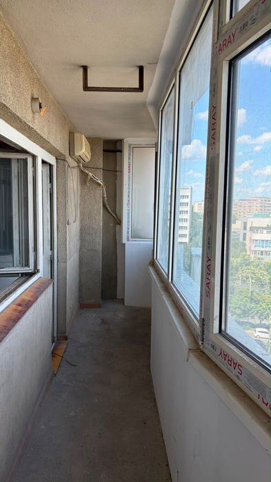 Apartament de vânzare cu 4 camere Lujerului
