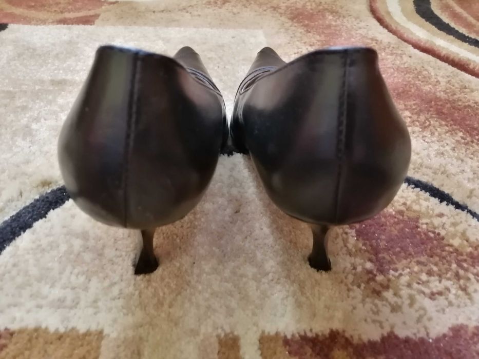 Vand pantofi dama, marca SAPATOS, nr.35