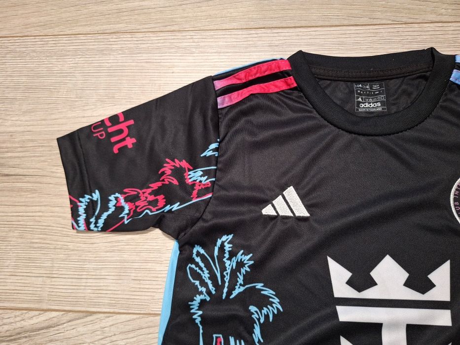 Детски екип на Меси Интер Маями специално издание!!!