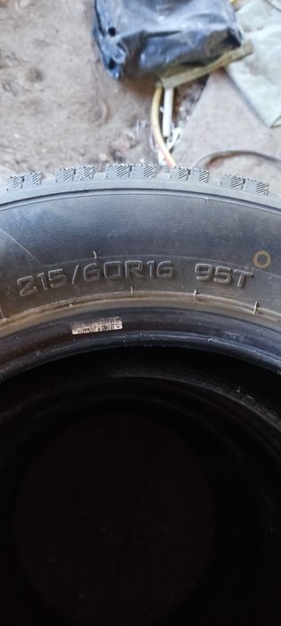 Шины зимние 215/60/16
