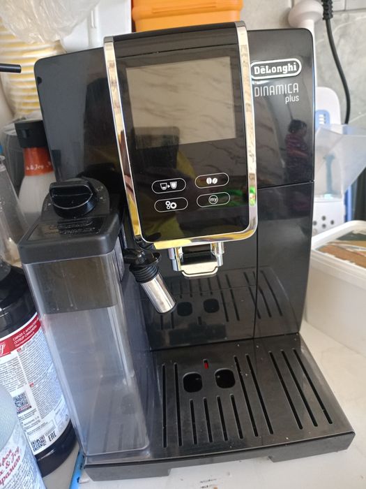 Кофемашина delonghi