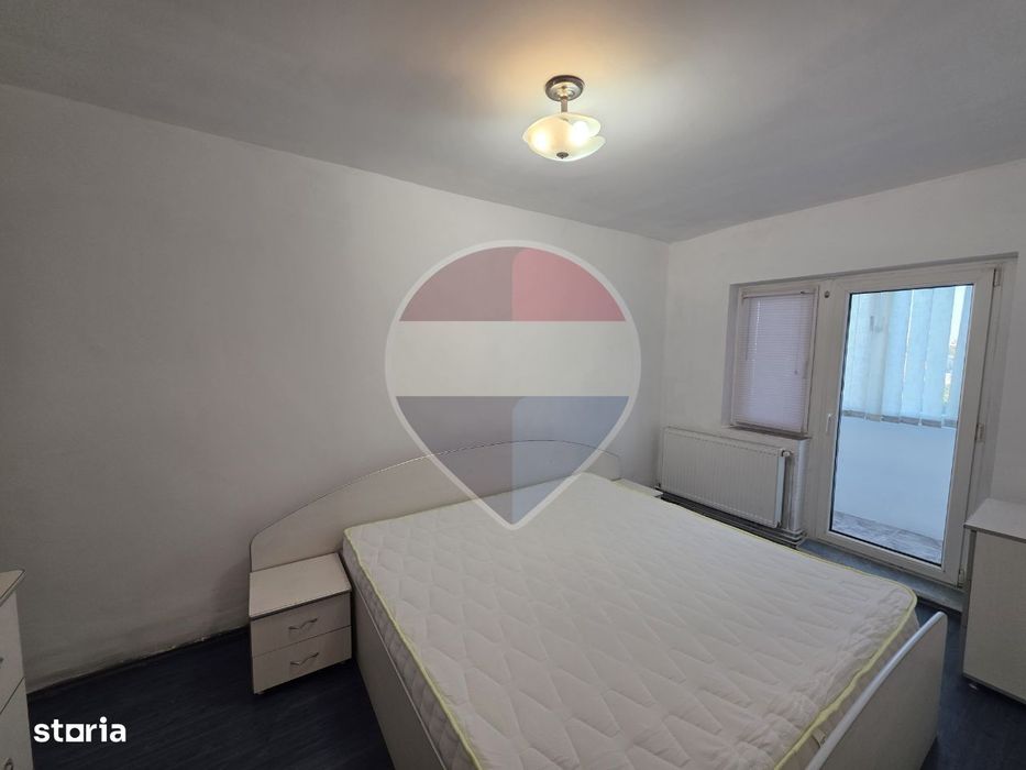 Apartament 4 camere decomandat etaj 2 centrala în zona Confectii