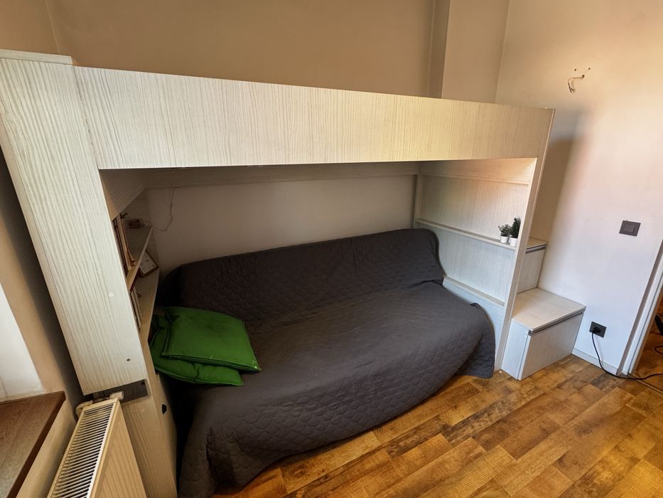 Pat supraetajat 90x200 cu scări-dulap, sertare, rafturi și ladă depozitare