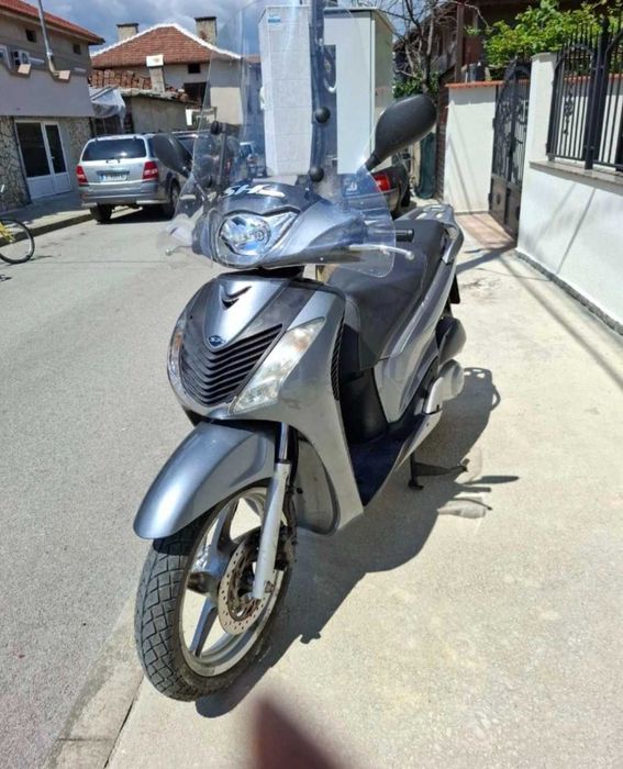 Скутер Honda 125 SH