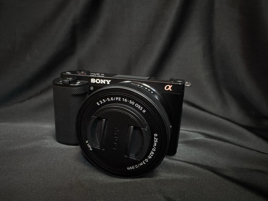Sony ZV-E10.