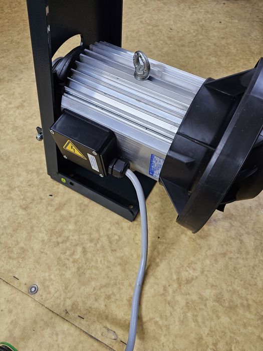 Продаётся электродвигатель