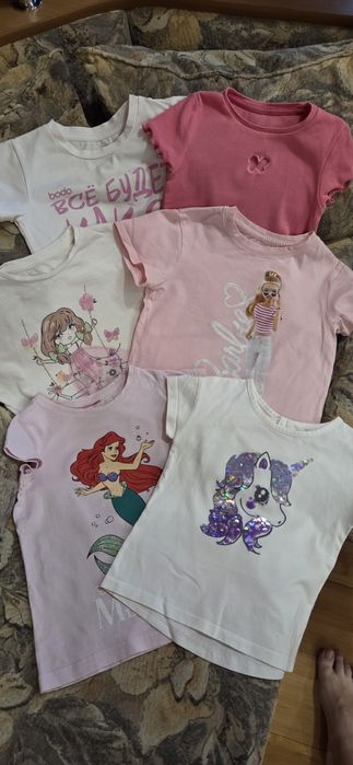 Олежда на девочку  на 2-3 года