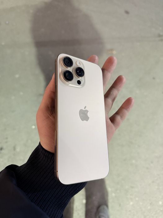 Ипхоне 16 про мах