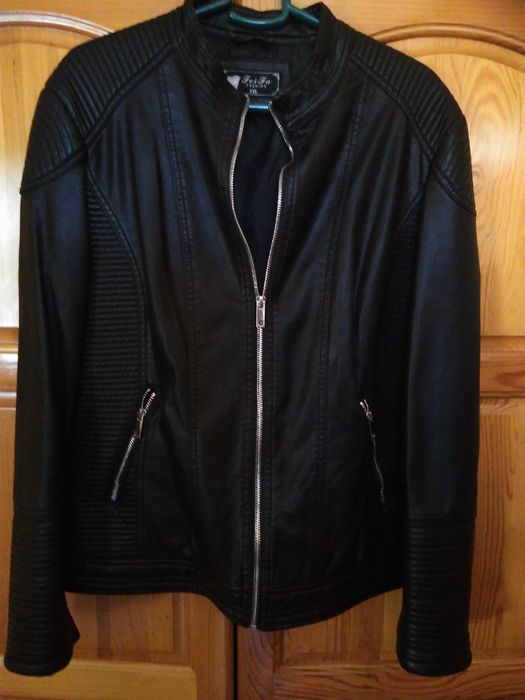 Дамско кожено яке