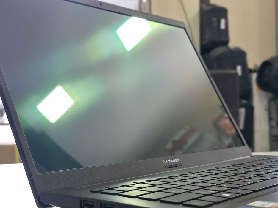 Лаптоп ASUS VivoBook 15 A1500EA – i5-1135G7 / 16GB RAM / 512GB SSD / Full HD