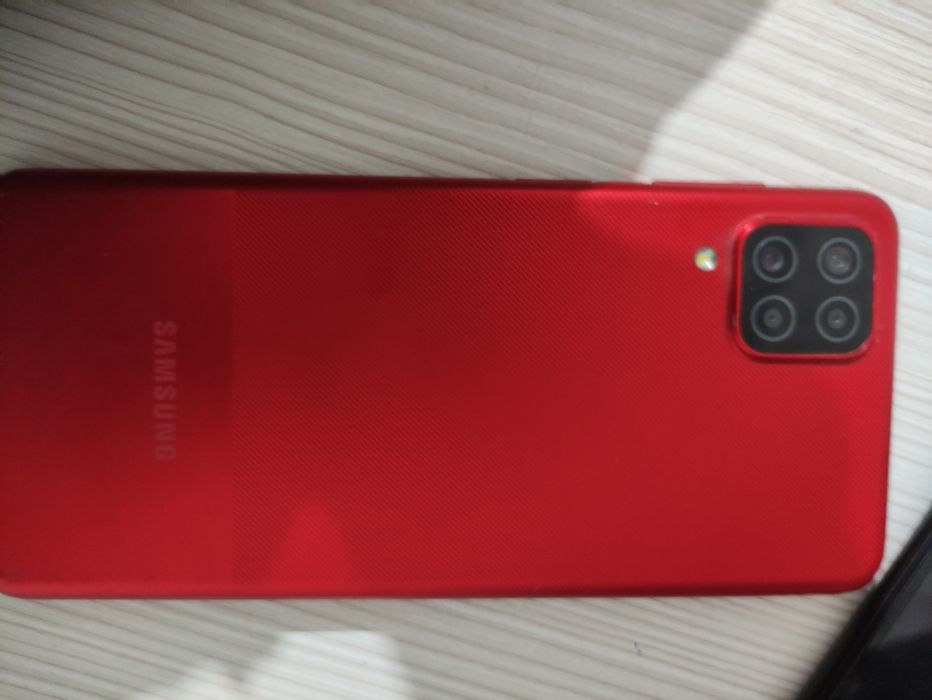Телефон Galaxy A12
