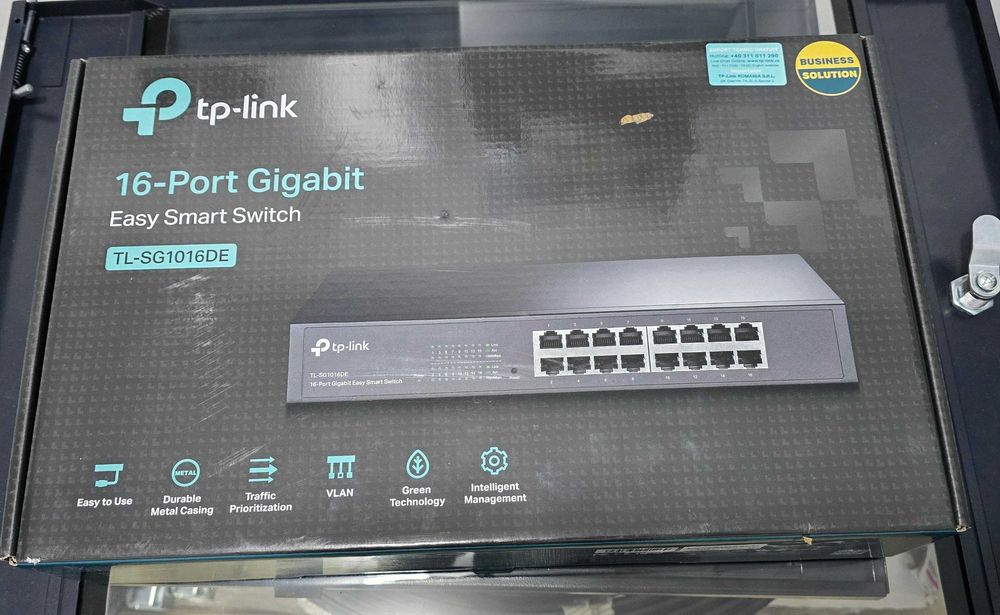 TP-LINK Easy Smart Switch TL-SG1016DE 16 porturi
