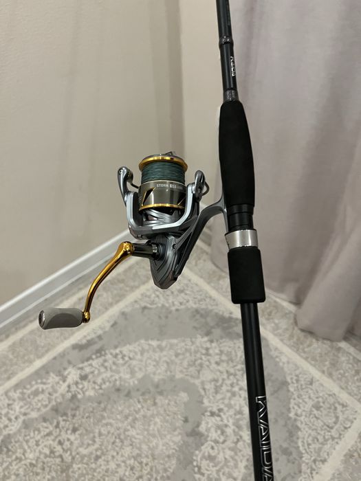 Продаю спиннинг на хищника