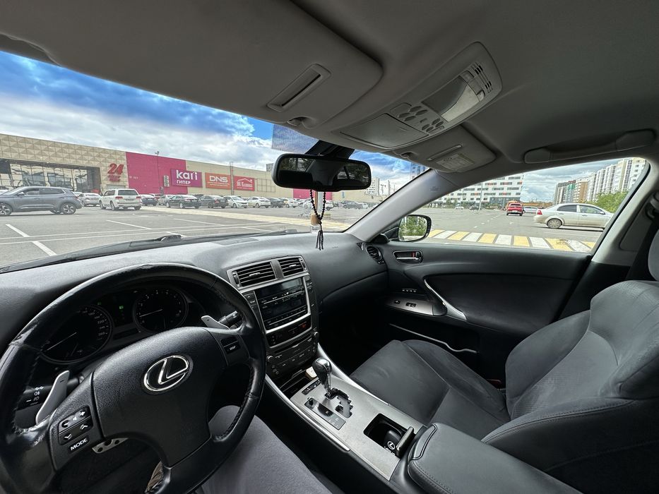Продам Lexus IS 250