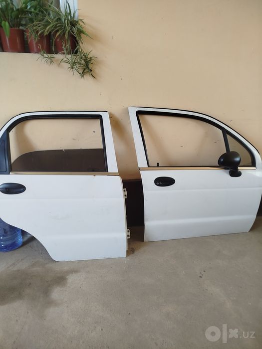 Matiz eshik orqa oʻng