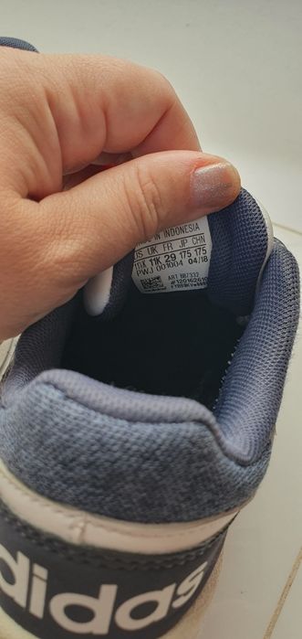 Vand Adidași Adidas marimea 29-17.5cm interior